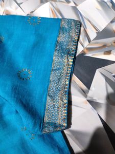Casual Kurti With Golden Motifs
