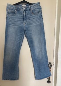 H&M HIGH RISE STRAIGHT FIT JEANS