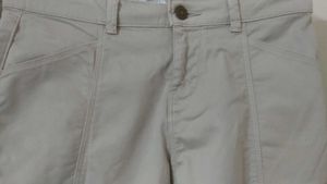 Women&#39;s Light Khaki Color Cargo Pant