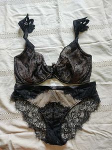 Lace Lingerie Set