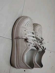 Zudio Off-White Casual Shoes