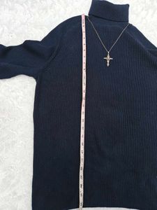 H&amp;M Navy Turtleneck Sweater