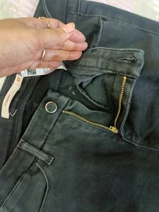 Levis Black Jeans