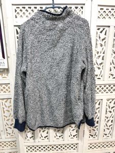 Cozy Pullover Sweater D