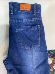 Classic Wide-Leg Denim – Mid-Wash Blue💙