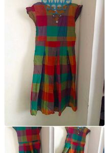 2 Kurties Like New