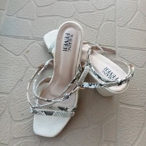 Brand New Without Tag Cream Printed  Wedge