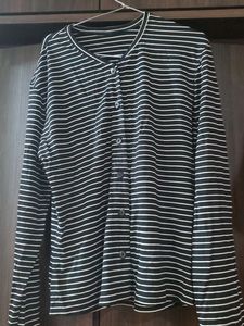 Very Trendy Striped Top.Its Fully Stretchable