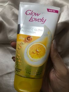 Glow &amp; Lovely Bright Facewash