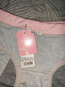 Women&#39;s Brief