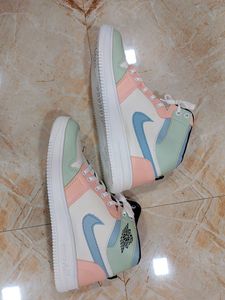Nike Pink Air Jordan 1 Sneakers