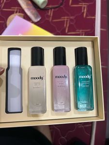 Moody Perfume Set