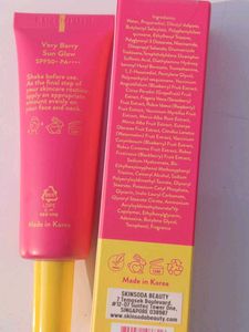 Kbeauty Sunscreen Berry Extract At Low Price