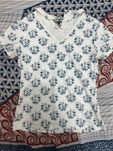 Floral Print Chocker Neckline Top