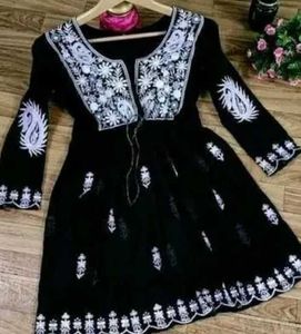 Black Embroidered Kurta