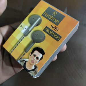 REALME BRAND NEW EARPHONES