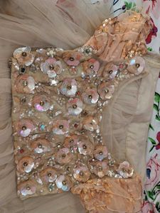 i am selling beautiful dress