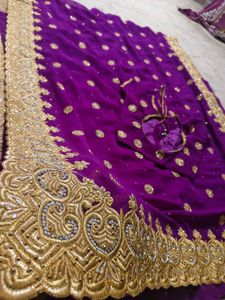 Beautiful Golden Border Saree With Blouse