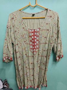 Women Short Kurtis