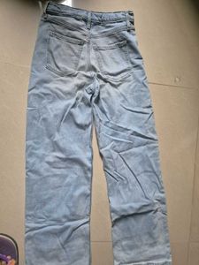 Blue Straight Cut Jeans – Classic &amp; Comfortable Fi