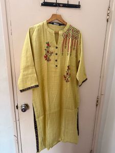 Elegant Yellow Embroidered Kurta