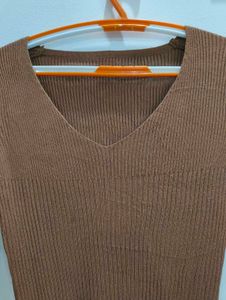 Brown Woolen Knit Dress with Ruffled Hem