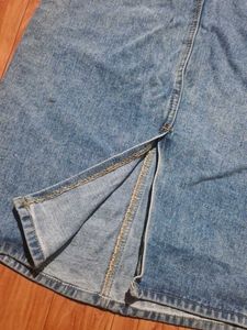 vintage y2k style denim skirt