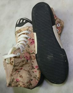 SALE🔥Ankle Length Floral Sneakers