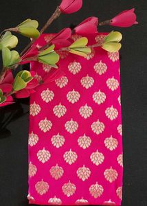 Pink Saree With Blouse Piece