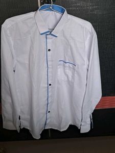 Regular Fit Solid Double Collar Casual Shirt