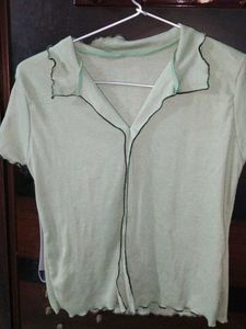 Ribbed Lettuce Edge Top