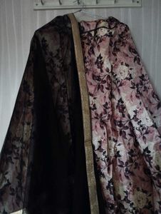 Floral Lehenga Choli with Dupatta🖤