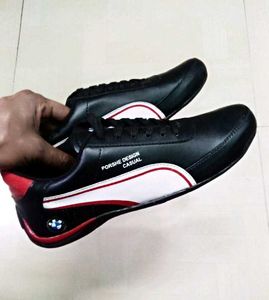 NEW NO USED COPY BMW PUMA SNEAKER SHOES FOR MAN.