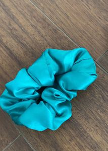 Green/turquoise Scrunchie Bundle