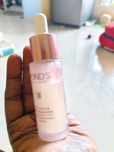 combo Of 2 , Foxtale Sunscreen And Ponds Serum