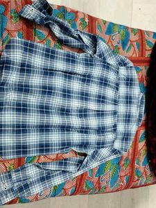 A Good Mens Checked Levis Shirt
