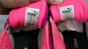 Puma Pink Sports Shoes