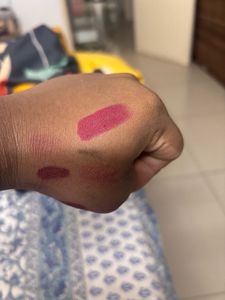 Declutter Alert! Swiss Beauty Lipstick For Sale!