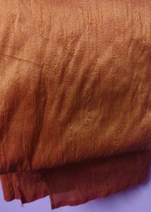 Golden Saree – Minimal &amp; Elegant