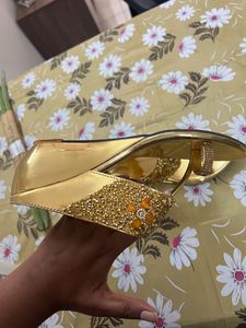 Golden Colour Heavy Work Edges