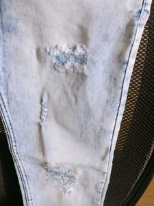 Stylish Ripped Jeans