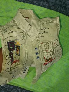 Embroidered Graphic Sleeveless Vest
