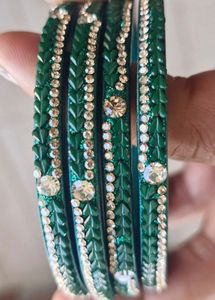 PURE LAAKH DARK GREEN BANGLES