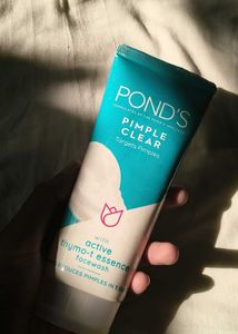 Pond's Pimple Clear Face Wash