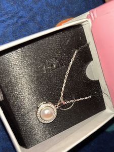 Giva Gift Set Pendant And Ear Tops