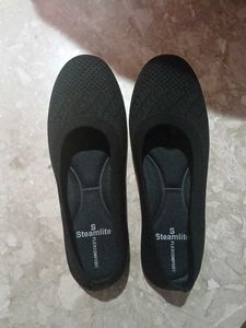 Black Streamlite Comfort Flats - Size 8