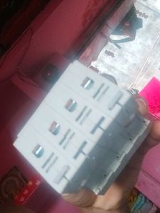 Flora Miniature Circuit Breaker - 4 Poll