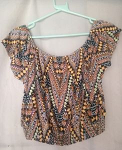 H&M Crop Top With Off Shoulder 🦋