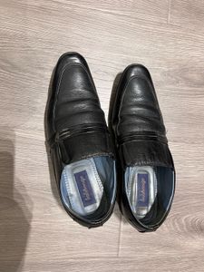 Men&#39;s Black Leather Formal Shoes