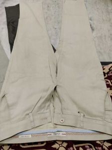 4 Pants 2 Shirts Combo